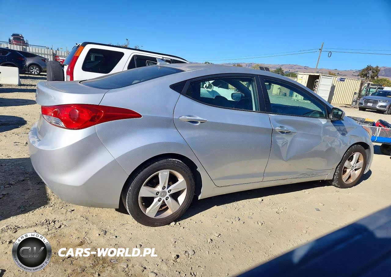 2011 Hyundai Elantra Gls VIN:KMHDH4AE5BU134070 - 3