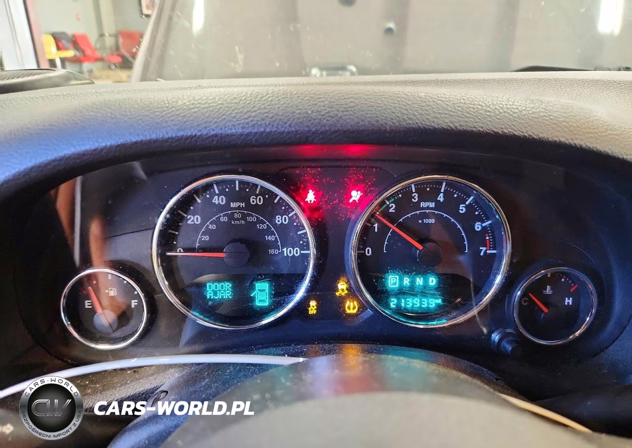 2018 Jeep Wrangler Unlimited Sport VIN:1C4HJWDG5JL862141 - 9