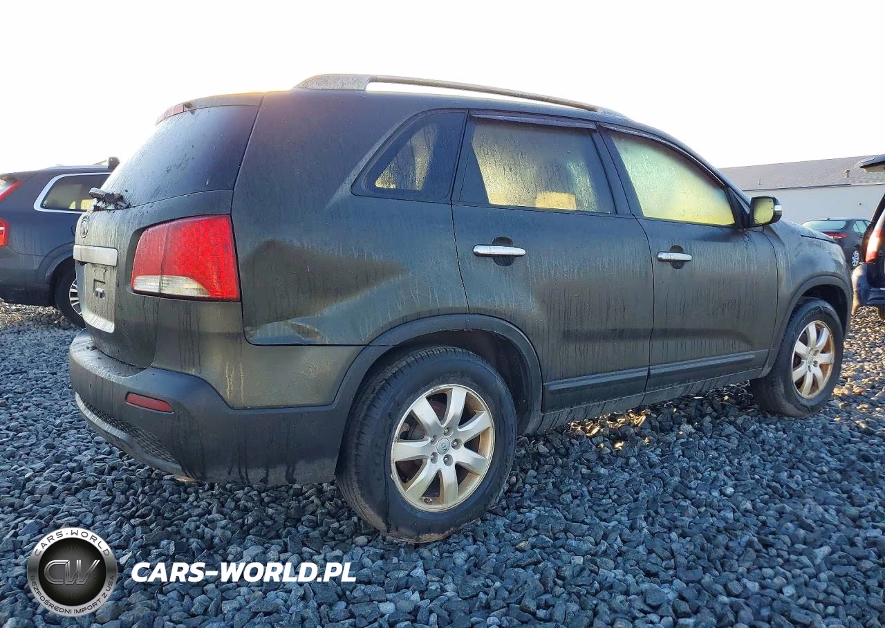 2013 Kia Sorento Lx VIN:5XYKT3A63DG313614 - 3