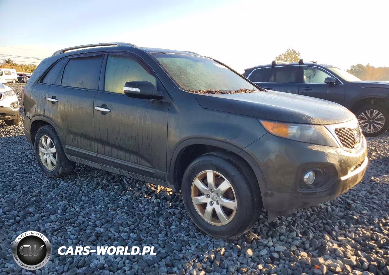 2013 Kia Sorento Lx VIN:5XYKT3A63DG313614 - 4