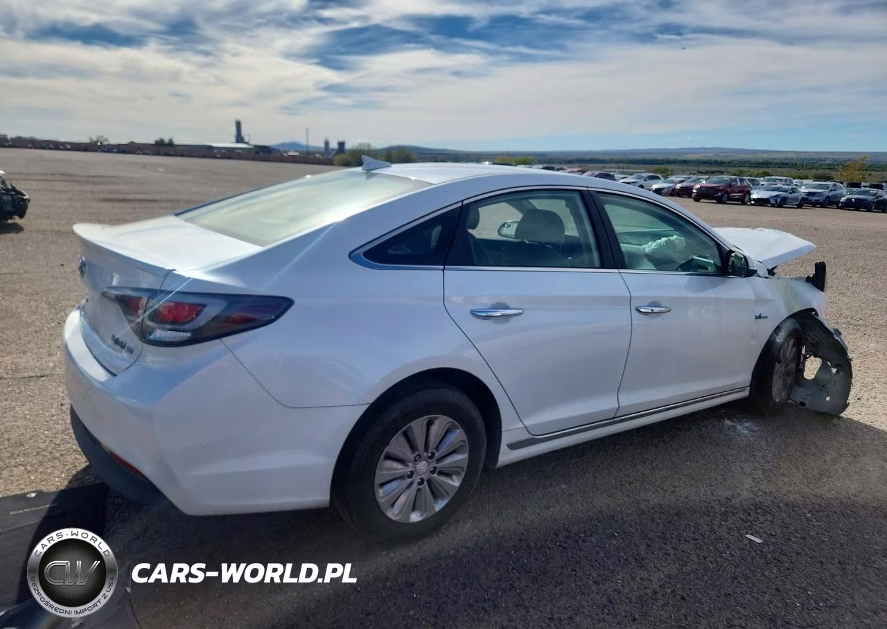 2017 Hyundai Sonata Hybrid Se VIN:KMHE24L1XHA059232 - 3