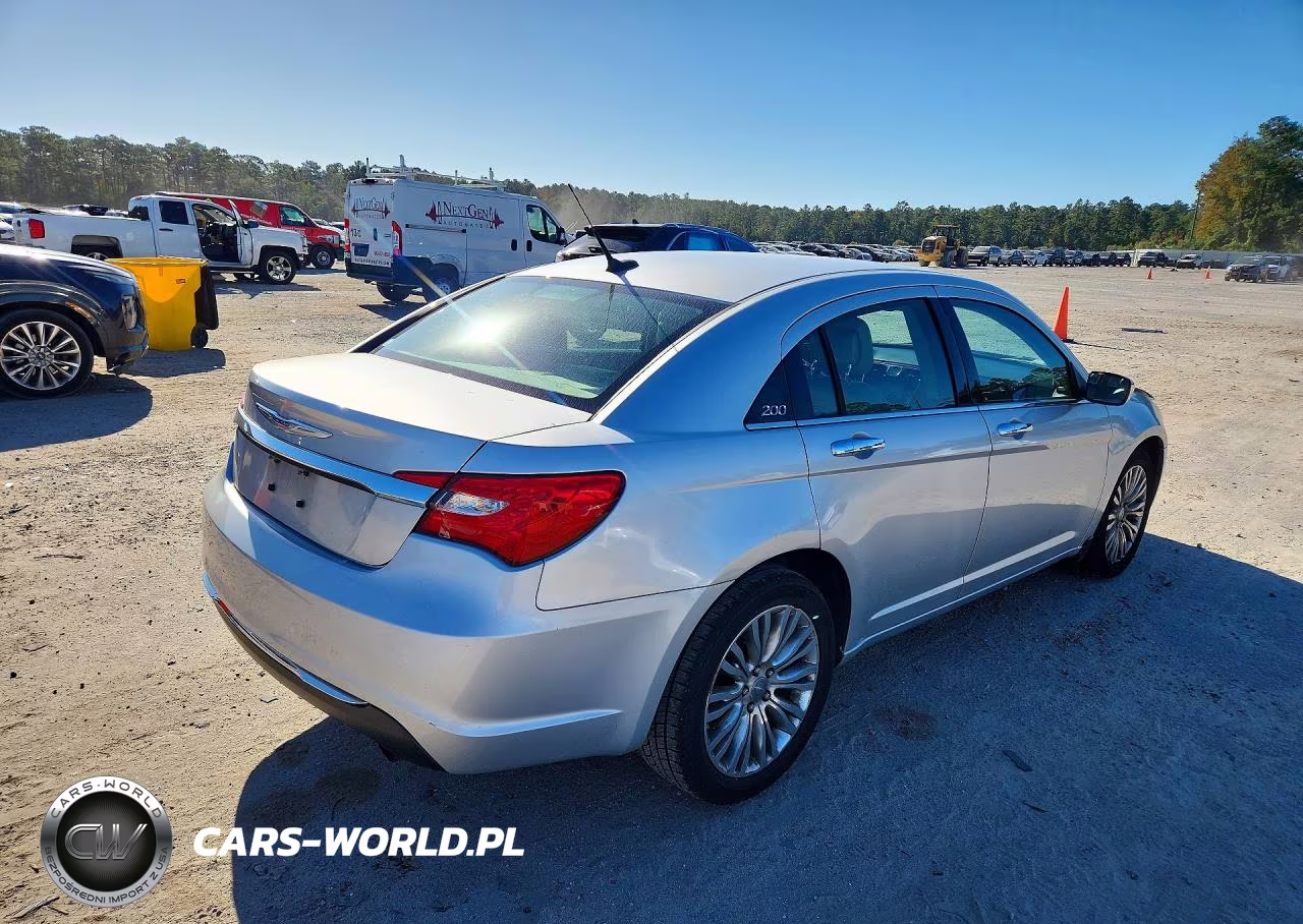 2011 Chrysler 200 Limited VIN:1C3BC2FB6BN525210 - 3