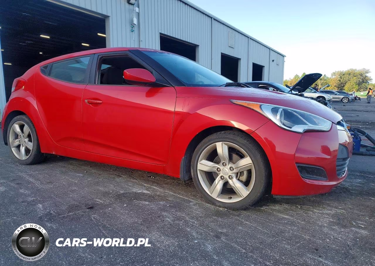 2015 Hyundai Veloster Base VIN:KMHTC6AD6FU245021 - 4