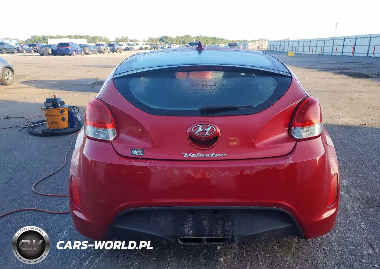 2015 Hyundai Veloster Base VIN:KMHTC6AD6FU245021 - 6