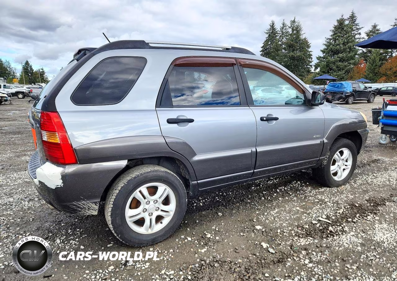 2007 Kia Sportage Lx VIN:KNDJE723077312312 - 3