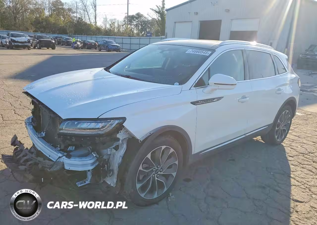 2022 Lincoln Nautilus Reserve