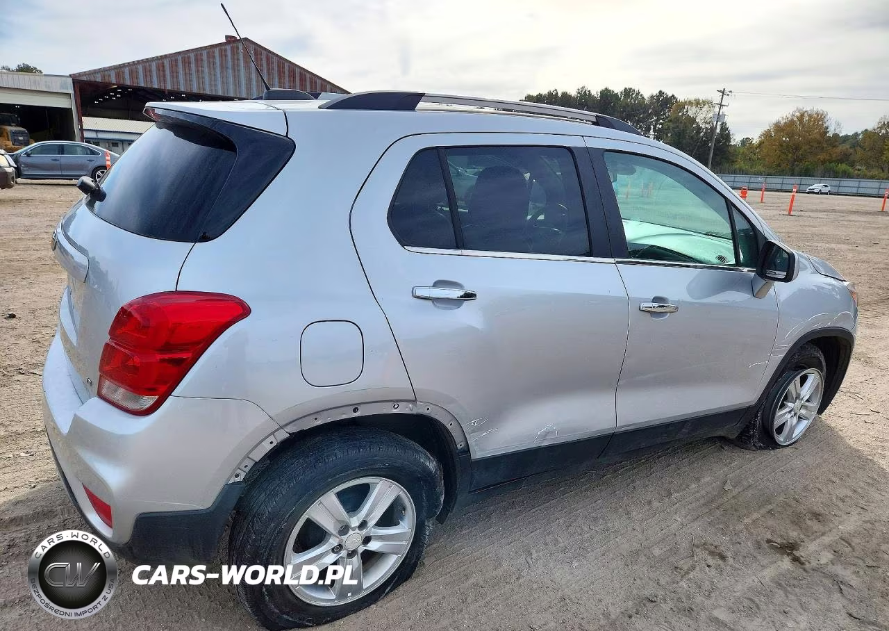 2020 Chevrolet Trax 1Lt VIN:3GNCJLSB5LL247216 - 3