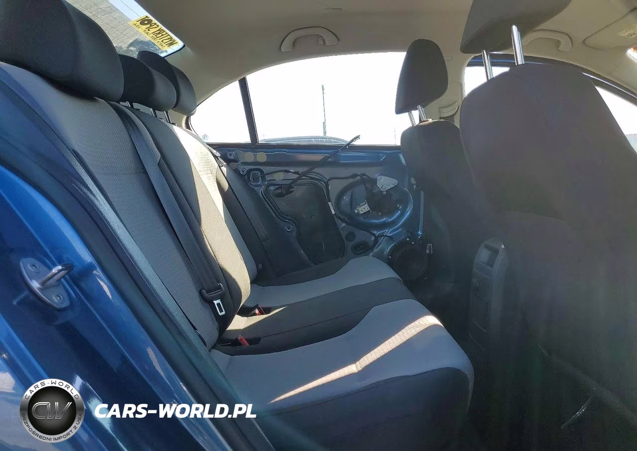 2018 Volkswagen Jetta S VIN:3VW2B7AJ6JM222122 - 10