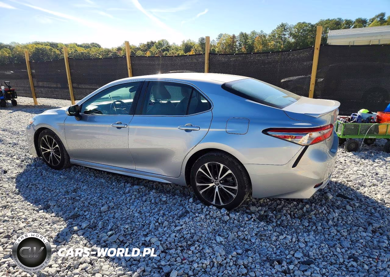 2018 Toyota Camry Se VIN:4T1B11HK8JU653697 - 2