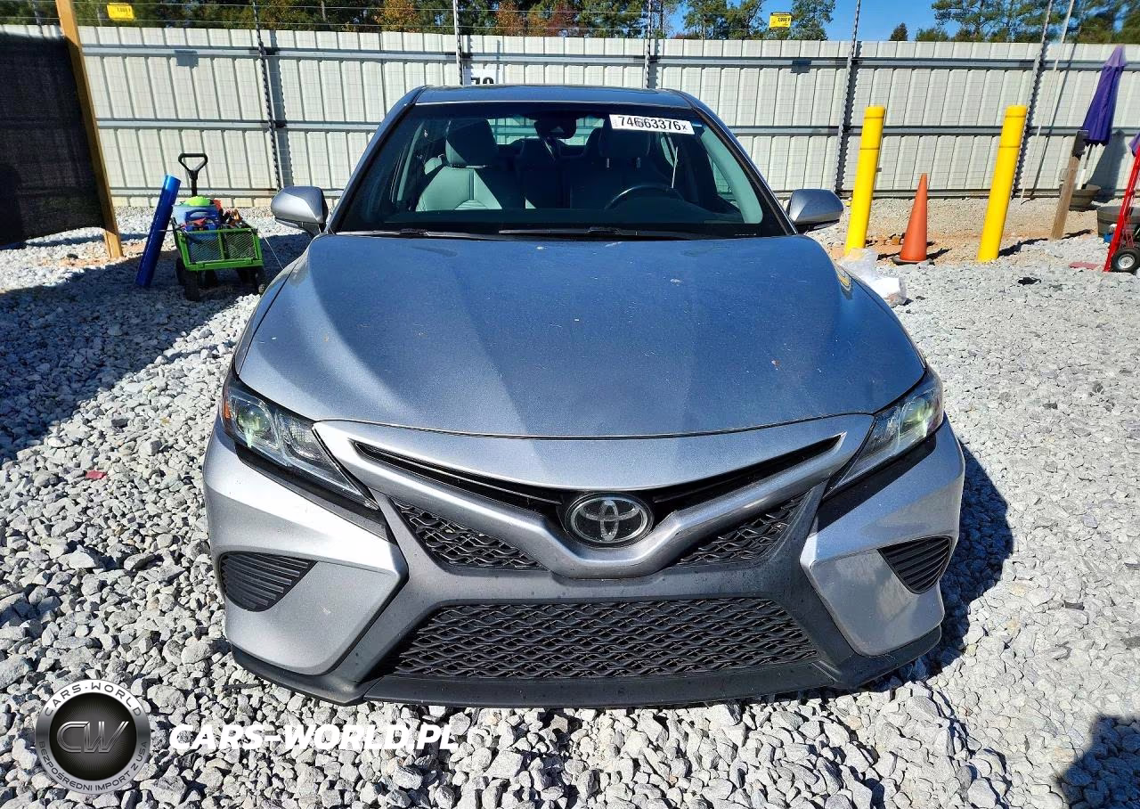 2018 Toyota Camry Se VIN:4T1B11HK8JU653697 - 5