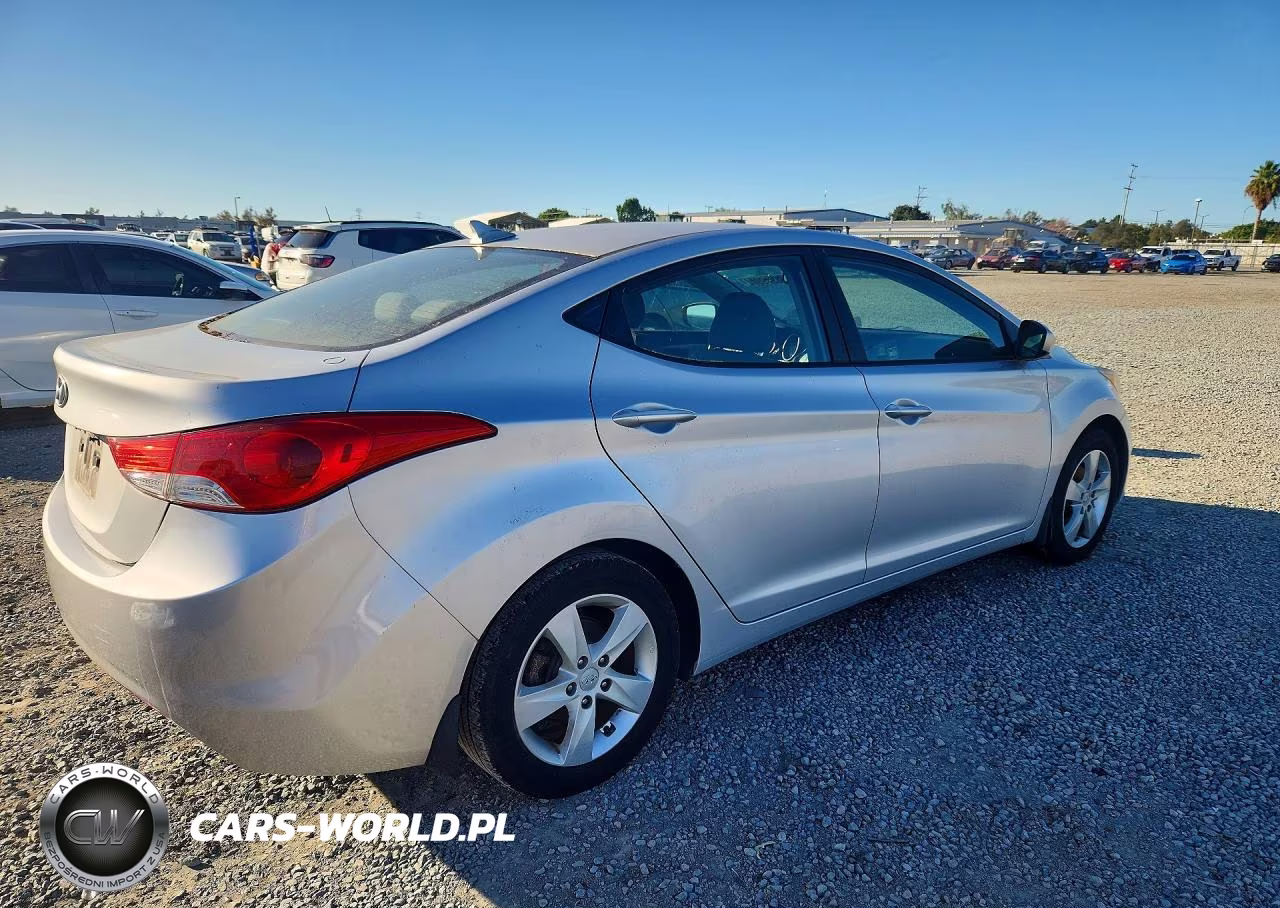 2013 Hyundai Elantra Gls VIN:KMHDH4AE3DU559290 - 3