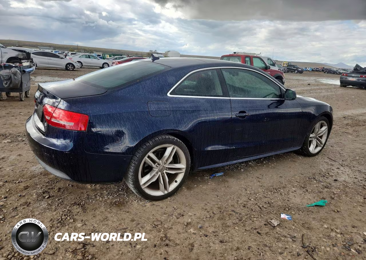 2011 Audi A5 Premium Plus VIN:WAULFAFR3BA077589 - 3