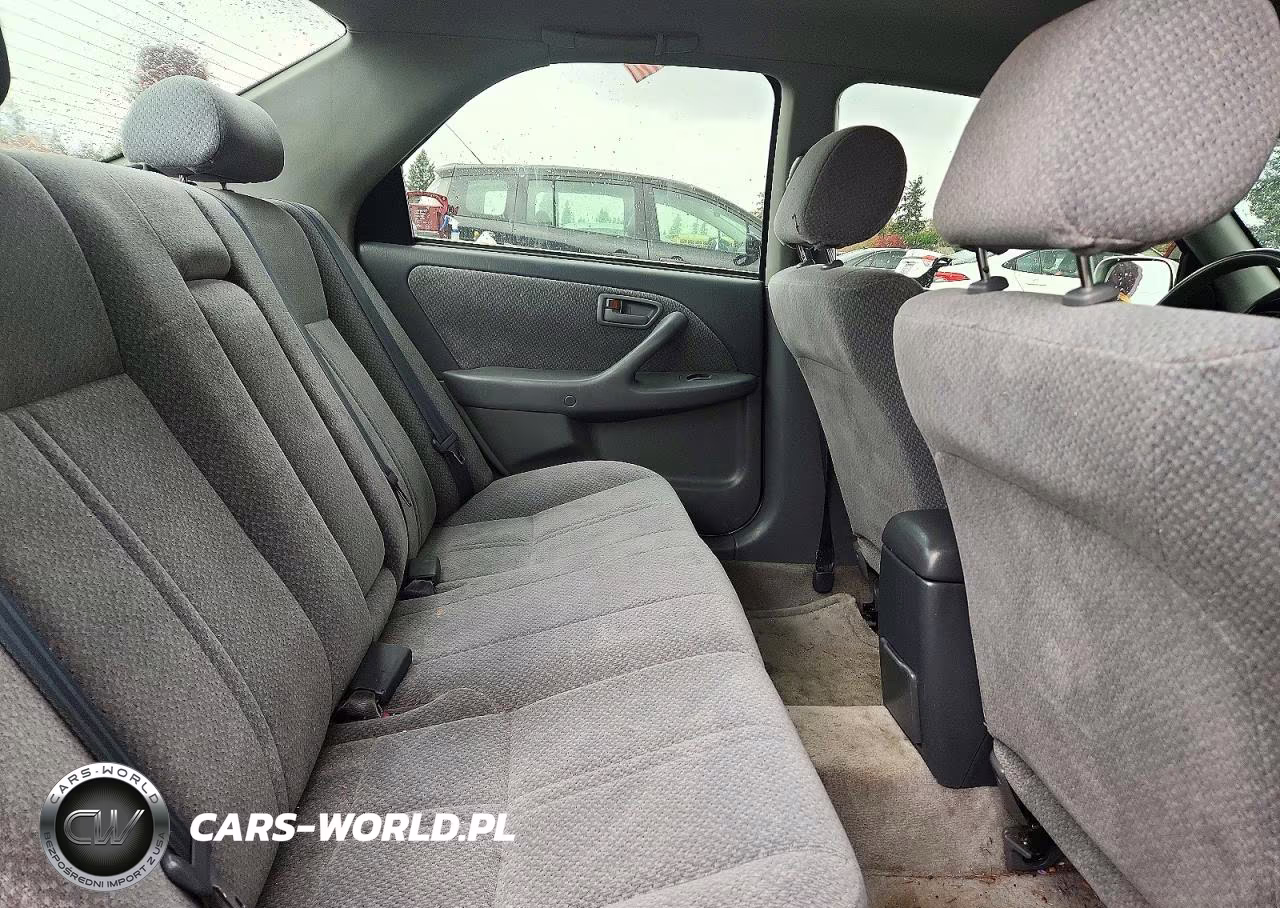 2000 Toyota Camry Le VIN:JT2BG22K3Y0415803 - 10