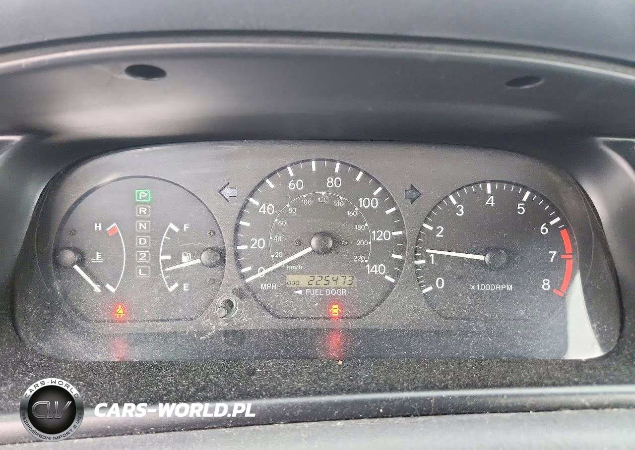2000 Toyota Camry Le VIN:JT2BG22K3Y0415803 - 9