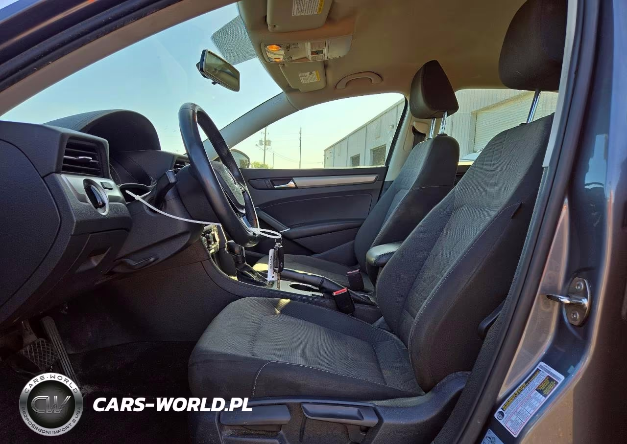 2021 Volkswagen Passat S VIN:1VWAA7A31MC011058 - 7