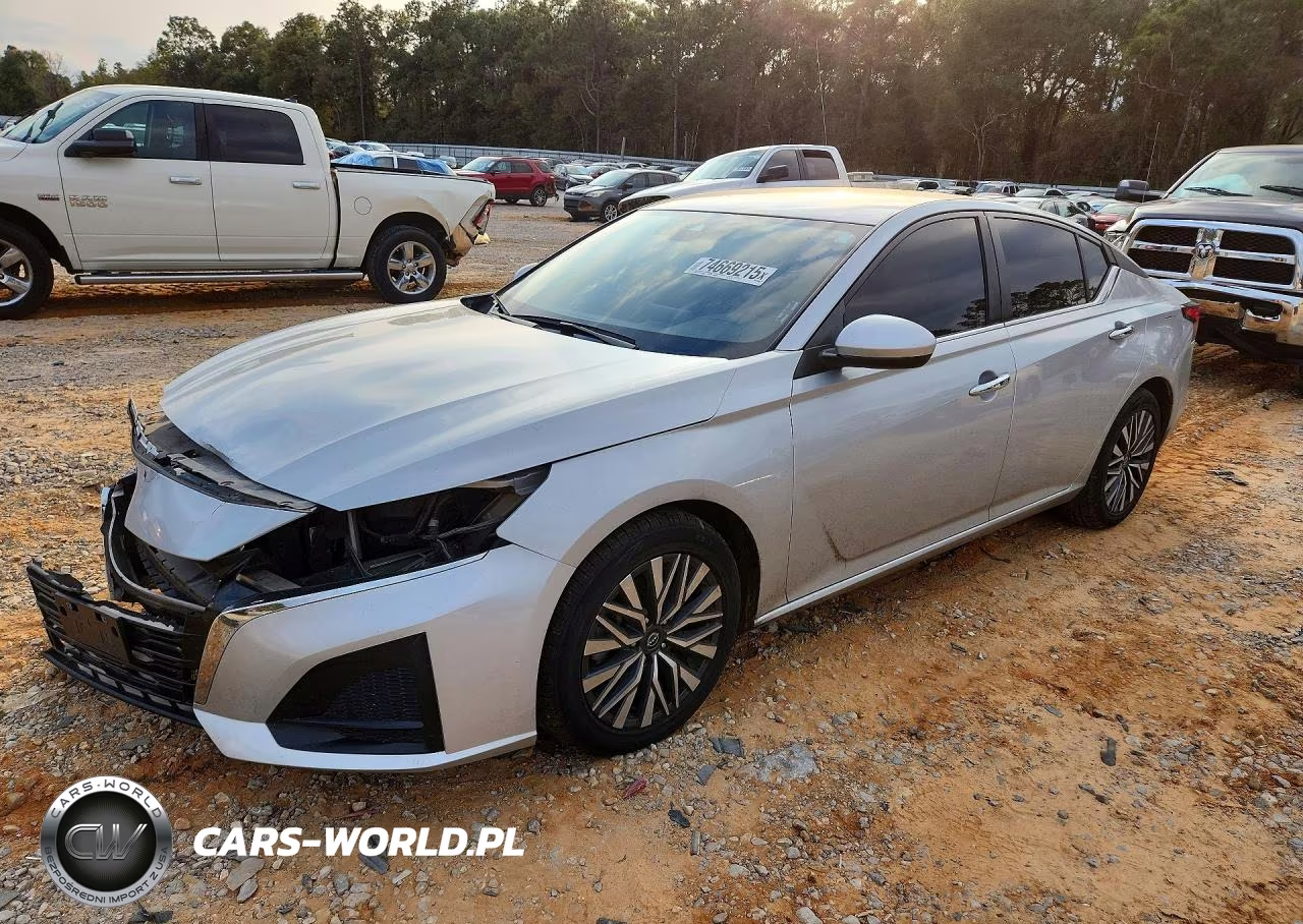 2023 Nissan Altima Sv – zdjęcie 1 z 13