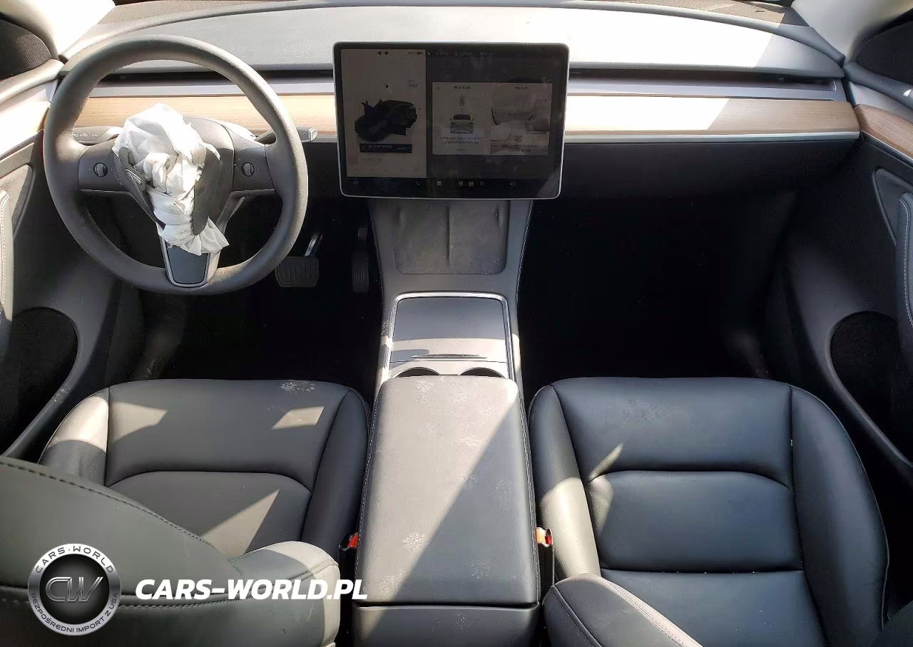2025 Tesla Model Y VIN:7SAYGAEE1SF302445 - 8