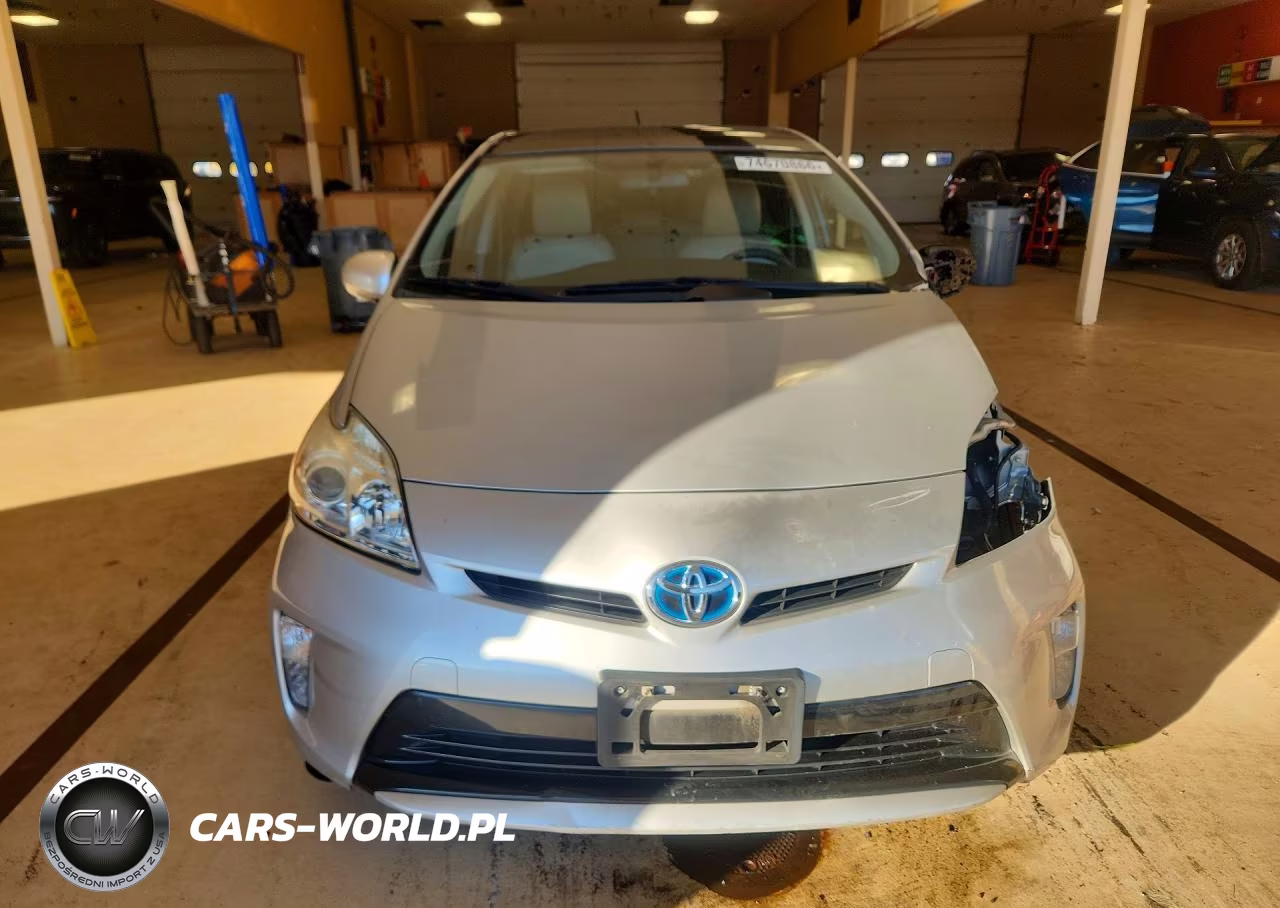 2015 Toyota Prius Three VIN:JTDKN3DU8F0419716 - 5