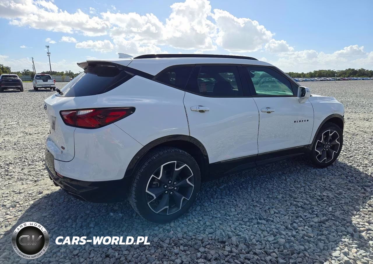 2019 Chevrolet Blazer Rs VIN:3GNKBJRS3KS692173 - 3