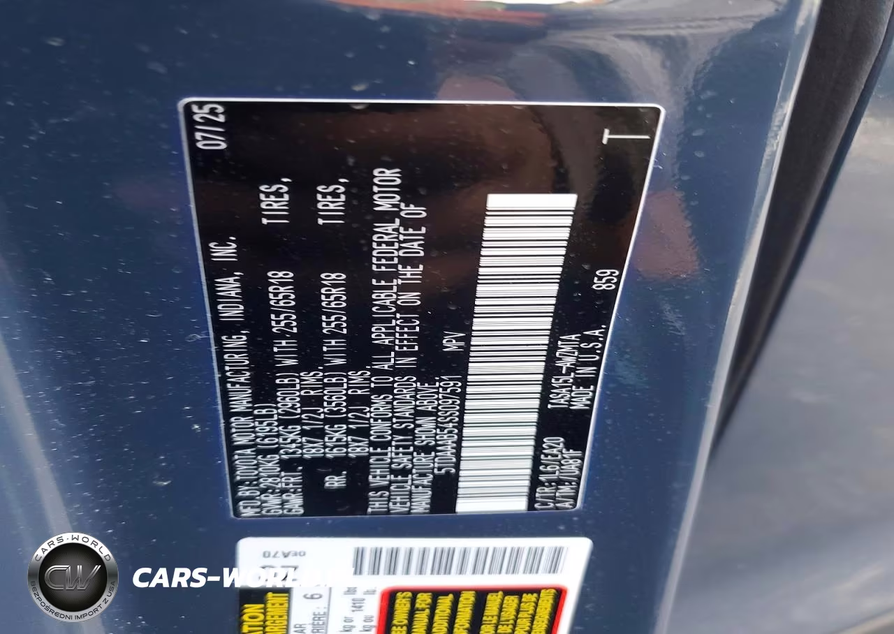 2025 Toyota Highlander VIN:5TDAAAB54SS097591 - 13