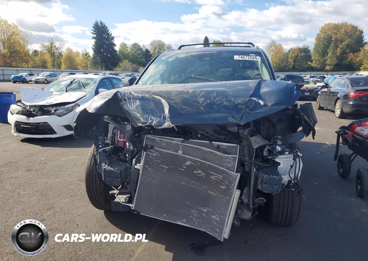 2025 Toyota Highlander VIN:5TDAAAB54SS097591 - 5
