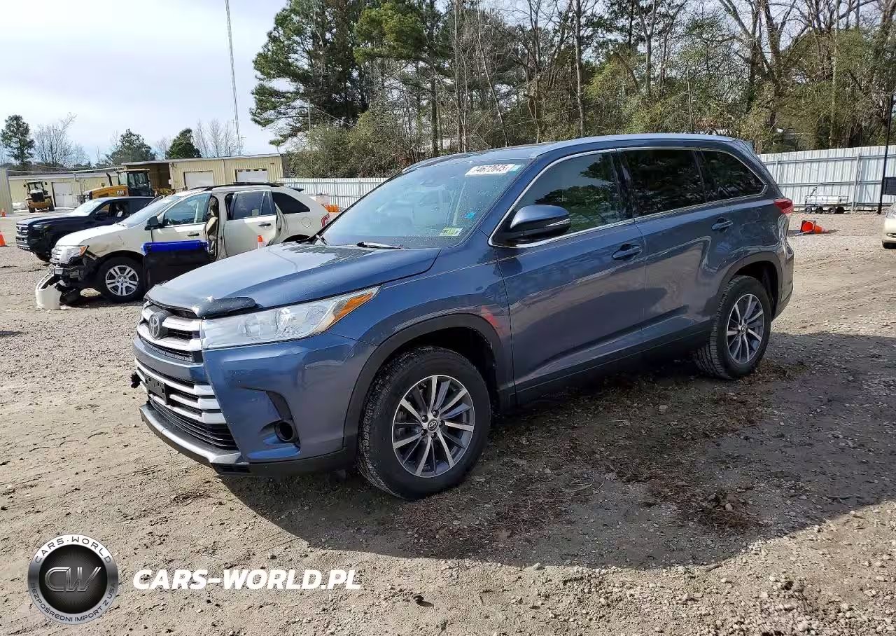2019 Toyota Highlander Se