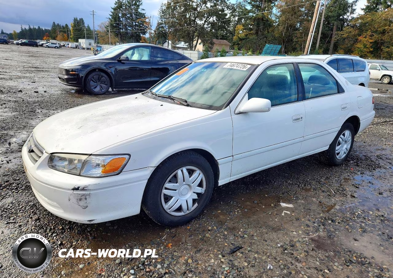 2000 Toyota Camry Le – zdjęcie 1 z 12