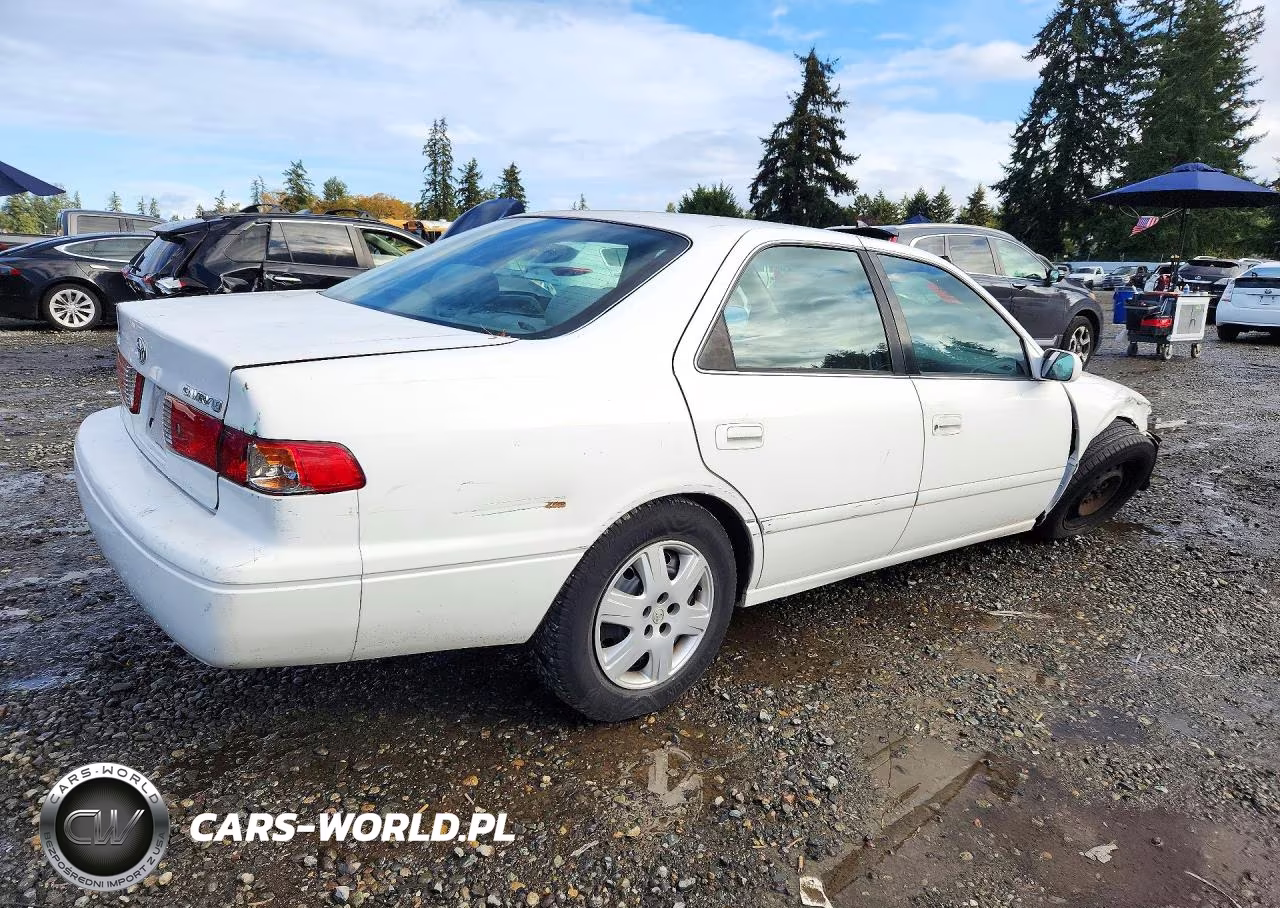 2000 Toyota Camry Le VIN:JT2BG22K4Y0481616 - 3