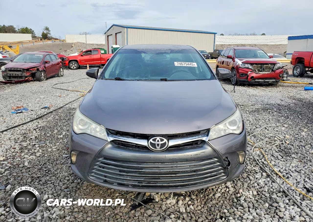 2016 Toyota Camry Le VIN:4T1BF1FK6GU161991 - 5