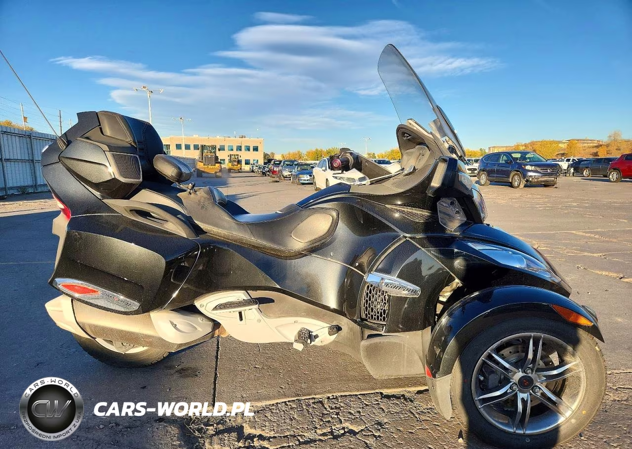 2010 Can-Am Spyder Roadster Rt VIN:2BXJBLC17AV000791 - 1