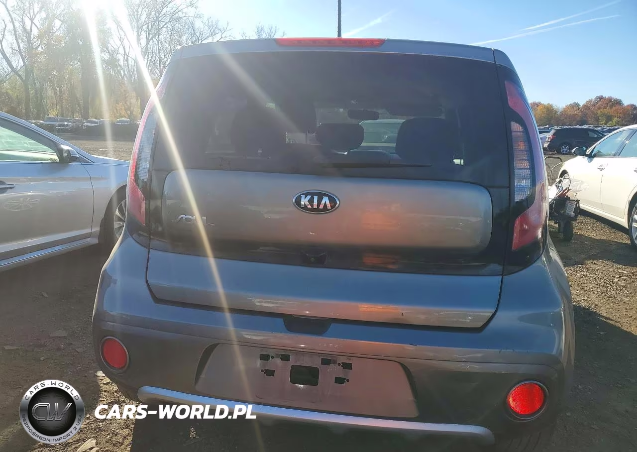 2018 Kia Soul + VIN:KNDJP3A57J7601023 - 6