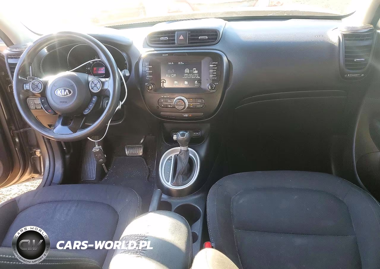 2018 Kia Soul + VIN:KNDJP3A57J7601023 - 8