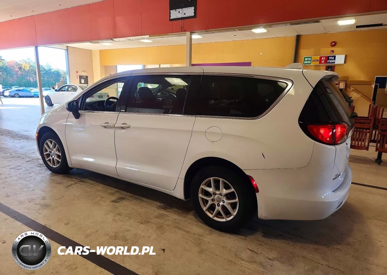 2020 Chrysler Voyager Lx VIN:2C4RC1CG1LR105928 - 2