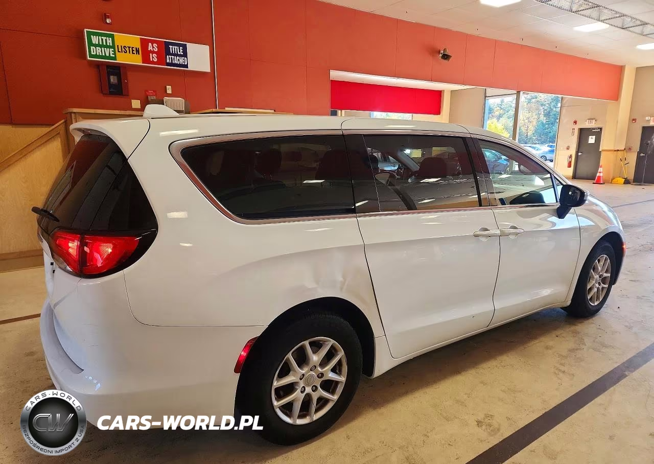 2020 Chrysler Voyager Lx VIN:2C4RC1CG1LR105928 - 3
