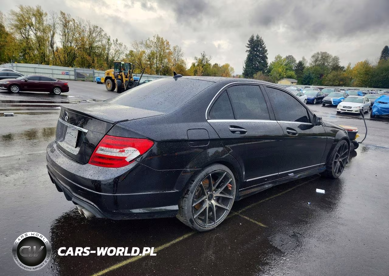 2014 Mercedes-Benz C 250 VIN:WDDGF4HB6EG237221 - 3
