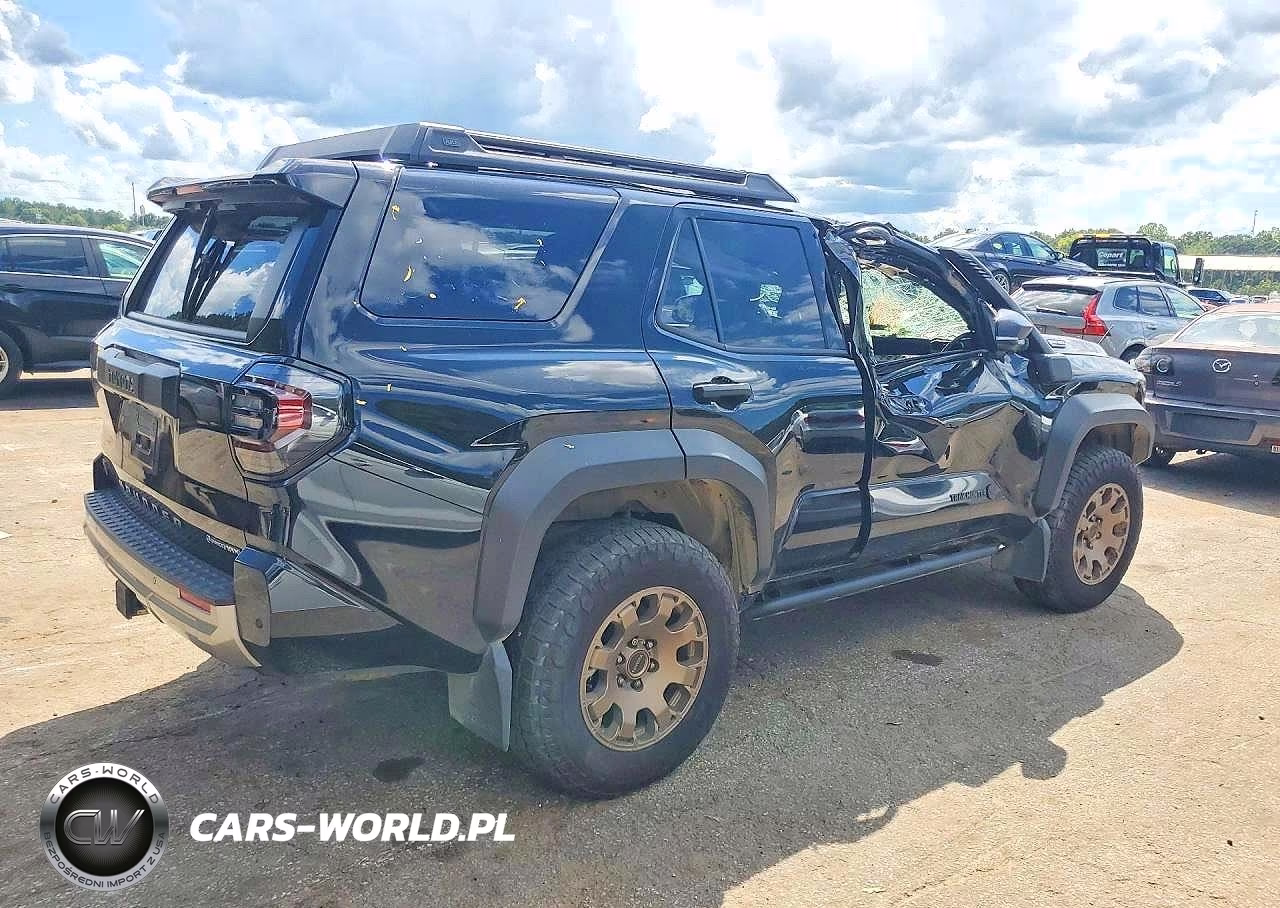 2025 Toyota 4Runner Hybrid Trailhunter VIN:JTEVB5BR5S5017015 - 3