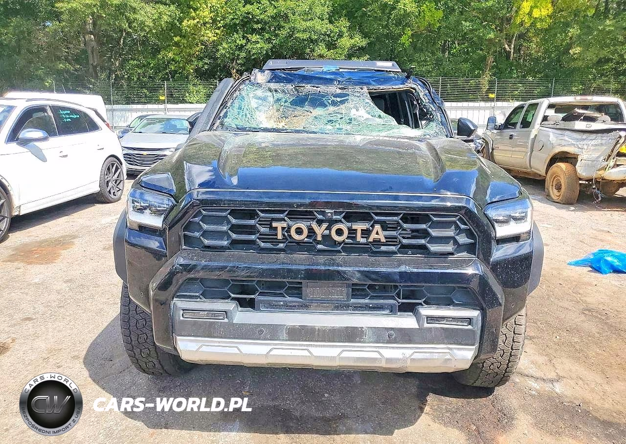 2025 Toyota 4Runner Hybrid Trailhunter VIN:JTEVB5BR5S5017015 - 5