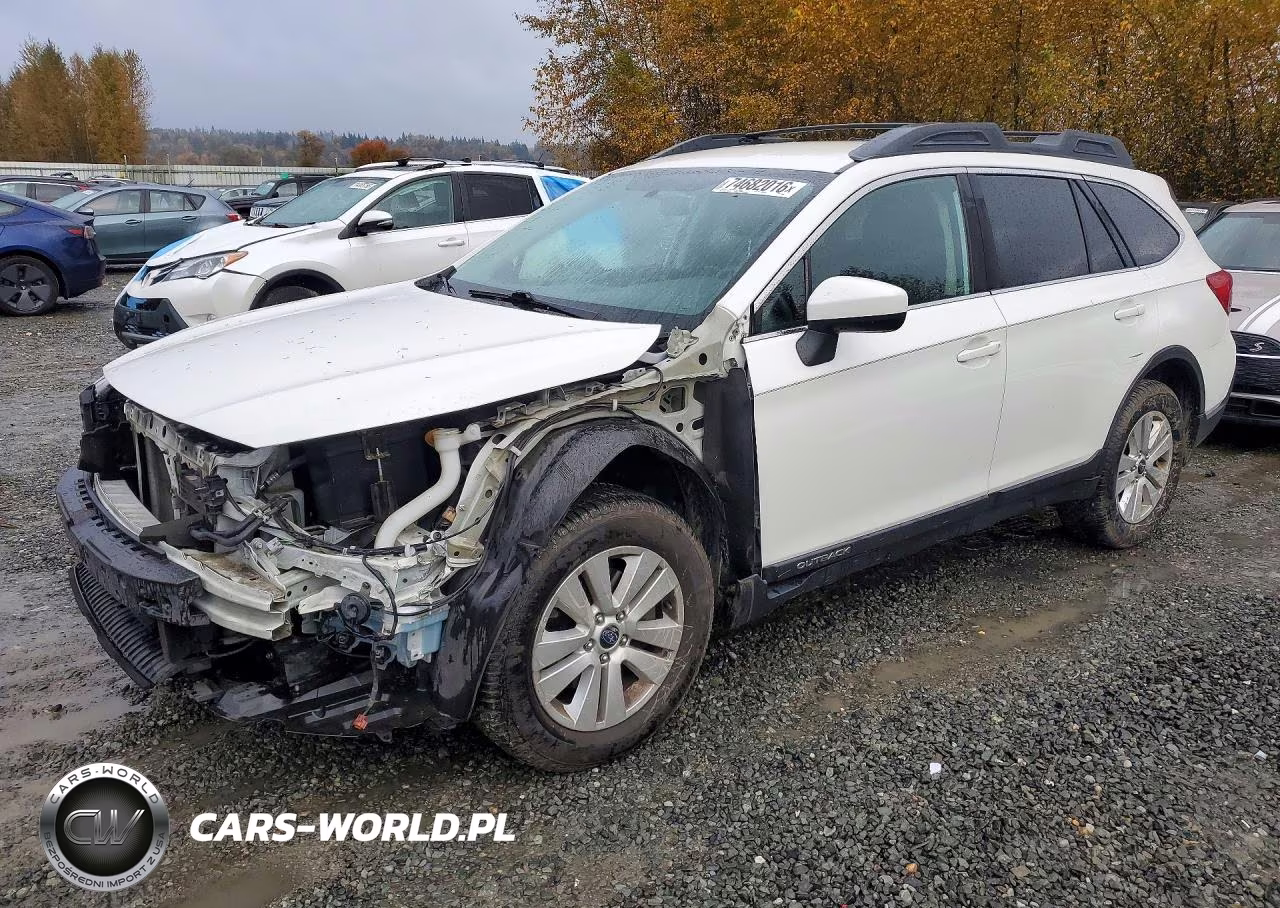 2018 Subaru Outback 2.5I Premium VIN:4S4BSACC4J3383404 - 1