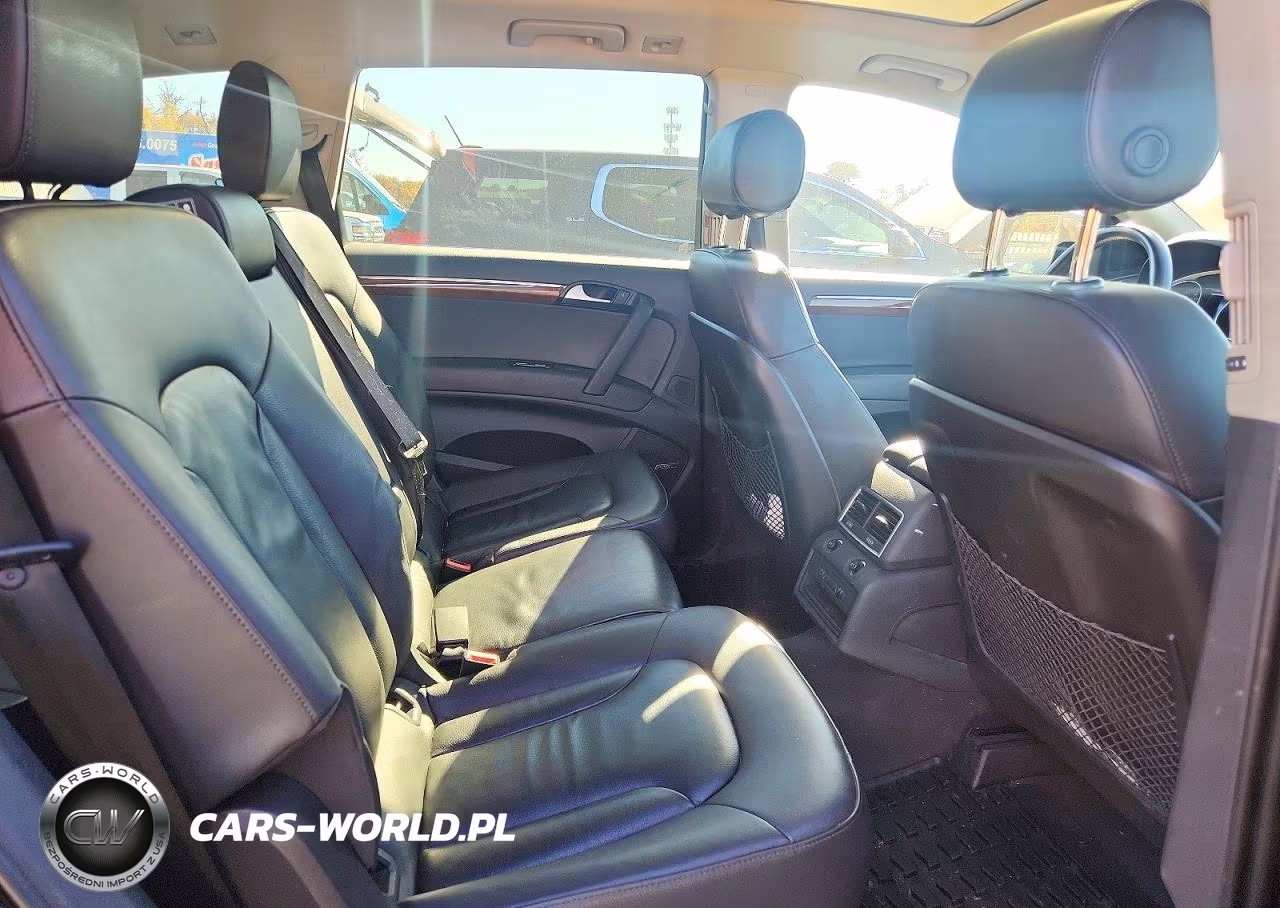 2015 Audi Q7 Premium Plus VIN:WA1LGAFE3FD032292 - 11
