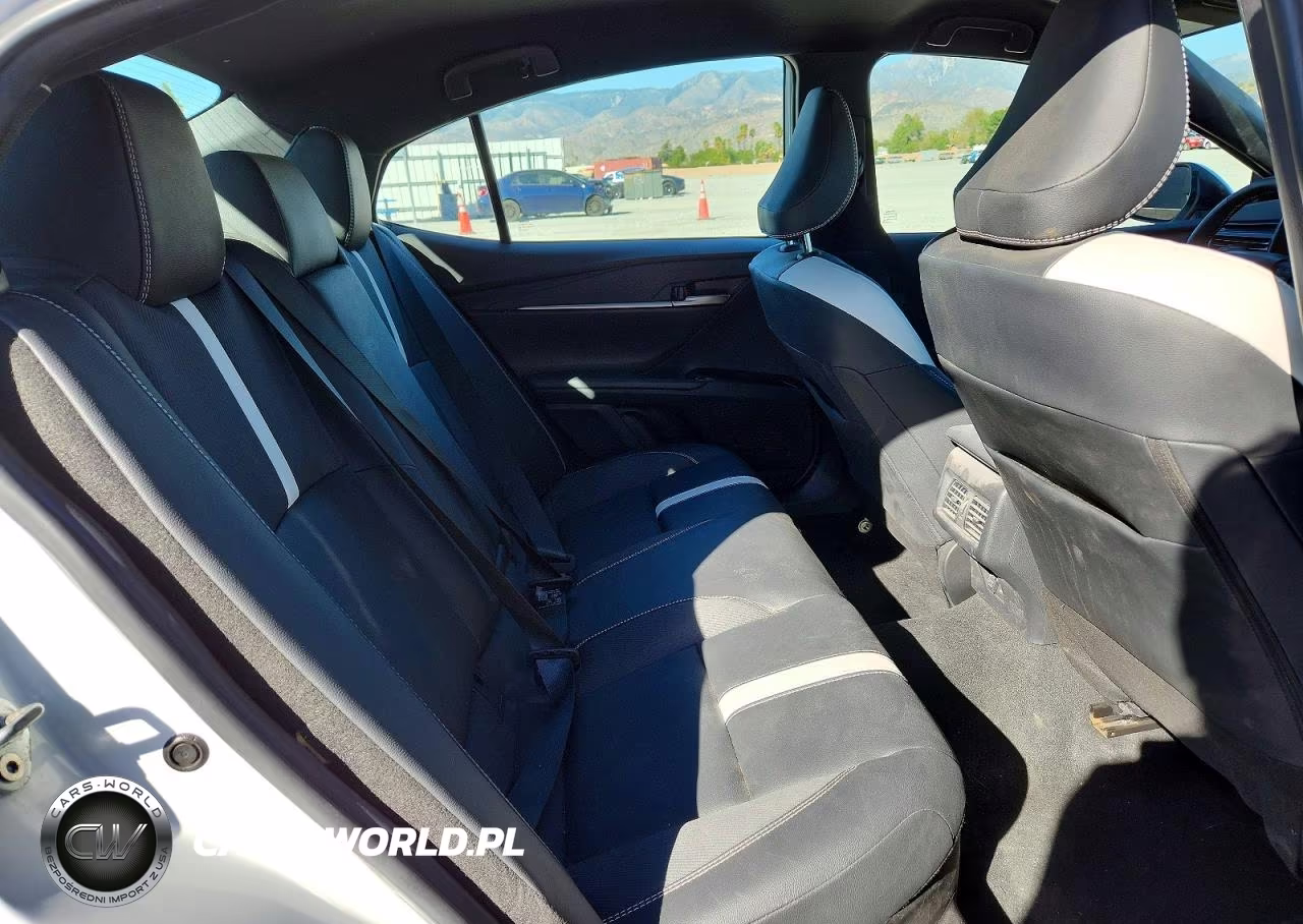 2026 Toyota Camry Se VIN:4T1DAACK6TU264270 - 10