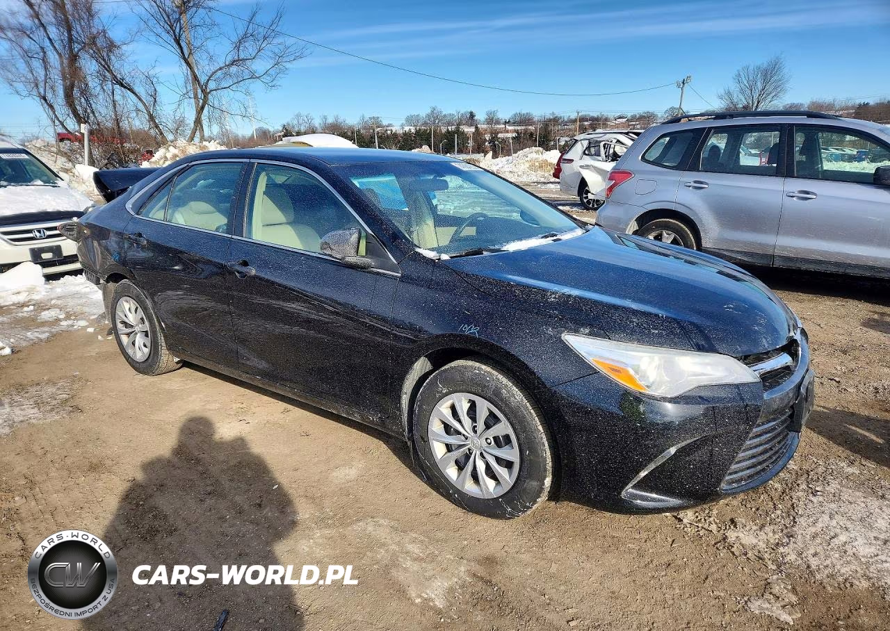 2017 Toyota Camry Le VIN:4T1BF1FK7HU705156 - 4