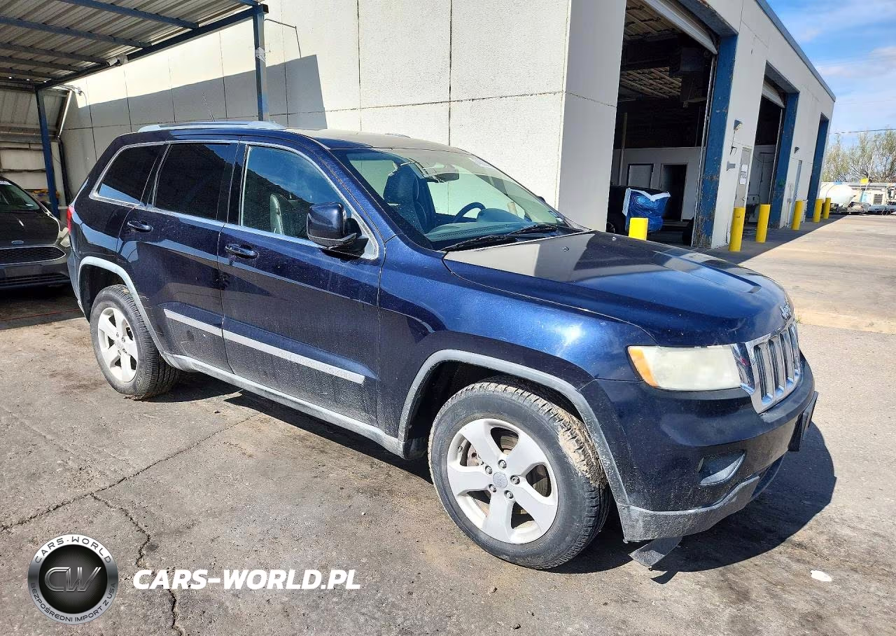 2011 Jeep Grand Cherokee Laredo VIN:1J4RR4GG7BC529772 - 4