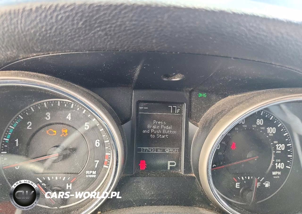 2011 Jeep Grand Cherokee Laredo VIN:1J4RR4GG7BC529772 - 9