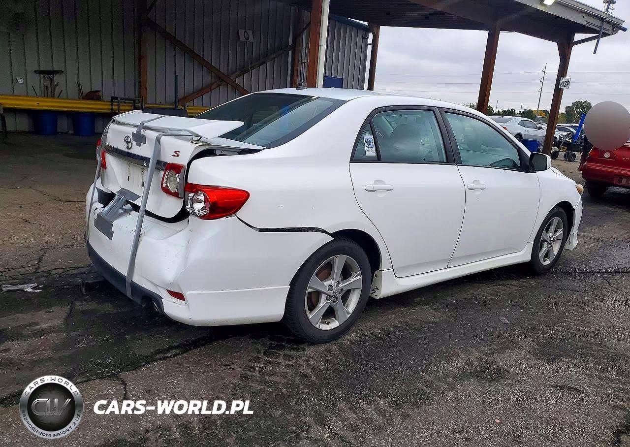 2011 Toyota Corolla S VIN:2T1BU4EE3BC573251 - 3