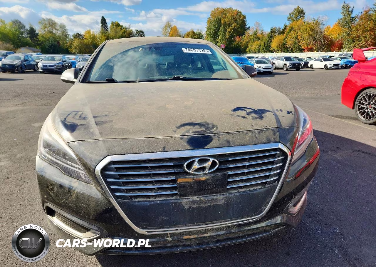 2017 Hyundai Sonata Plug-In Hybrid Limited VIN:KMHE54L24HA063230 - 5