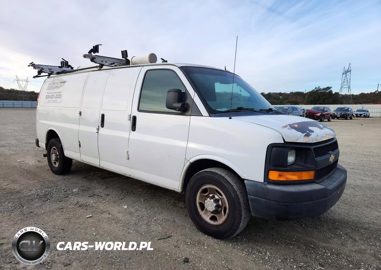 2014 Chevrolet Express 2500 Cargo Service Van VIN:1GCWGGFA0E1154997 - 4