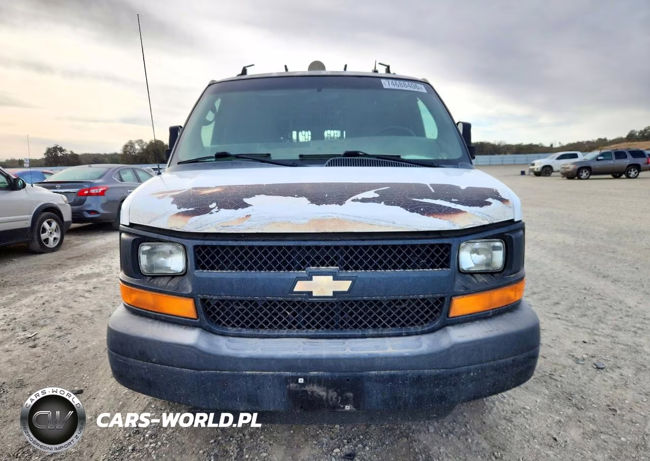 2014 Chevrolet Express 2500 Cargo Service Van VIN:1GCWGGFA0E1154997 - 5