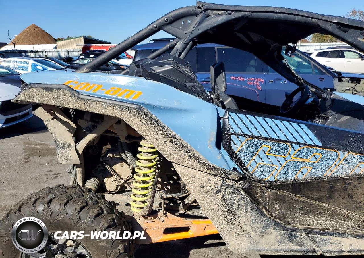 2025 Can-Am Maverick X3 Utility Vehicle VIN:3JBVGAV42SE000940 - 6
