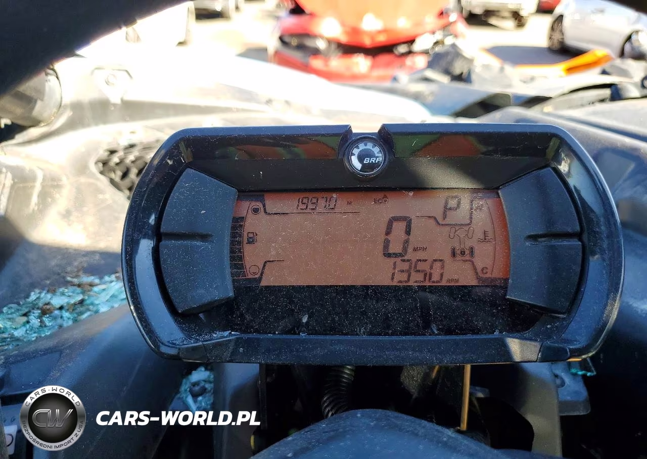 2025 Can-Am Maverick X3 Utility Vehicle VIN:3JBVGAV42SE000940 - 8