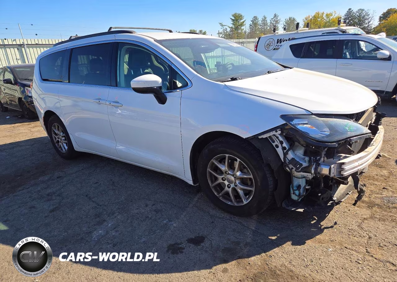 2020 Chrysler Voyager Lxi VIN:2C4RC1DG4LR216620 - 4